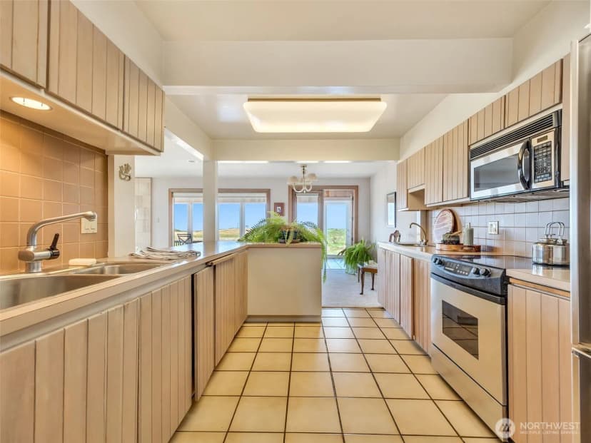 Property photo for 35601 G Street #1, Ocean Park photo 9