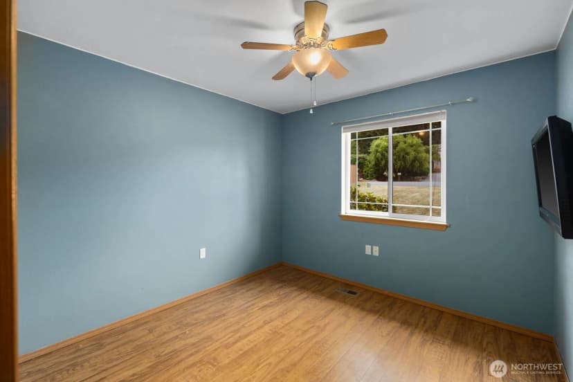 Property photo for 2220 Williams Road, Oak Harbor photo 22
