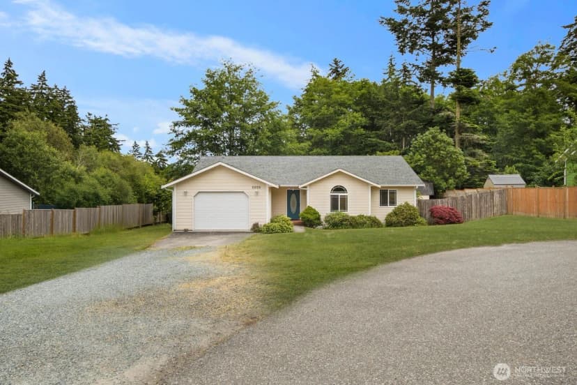 Property photo for 2220 Williams Road, Oak Harbor photo 2