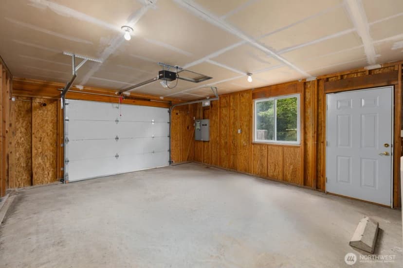Property photo for 2220 Williams Road, Oak Harbor photo 36