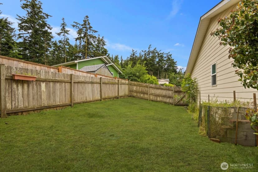 Property photo for 2220 Williams Road, Oak Harbor photo 33