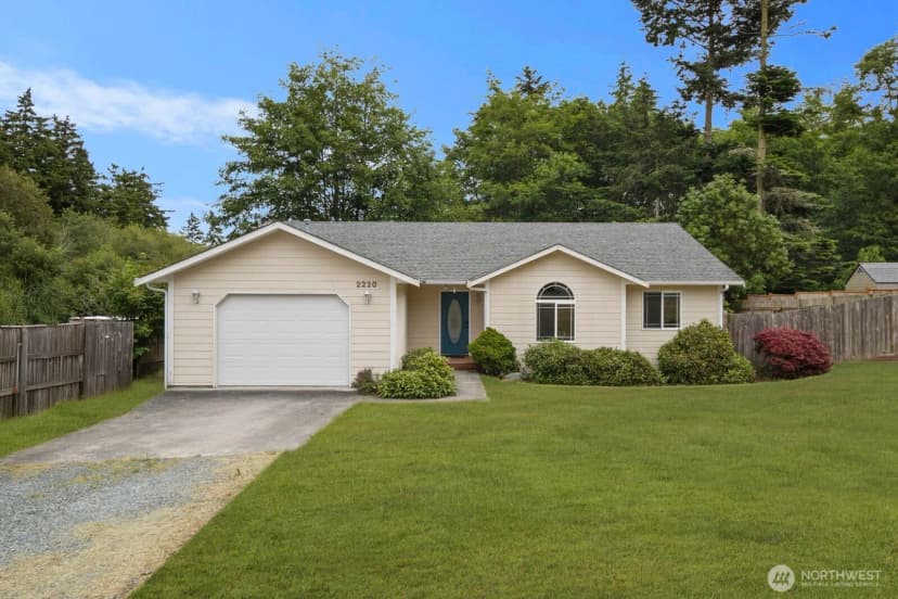 Property photo for 2220 Williams Road, Oak Harbor