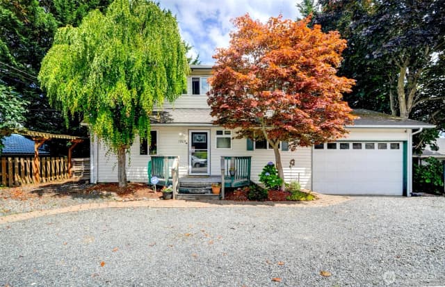 Property photo for 1305 Vernon Road, Lake Stevens photo 2