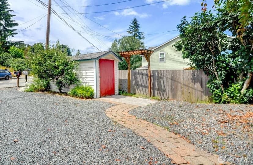 Property photo for 1305 Vernon Road, Lake Stevens photo 5