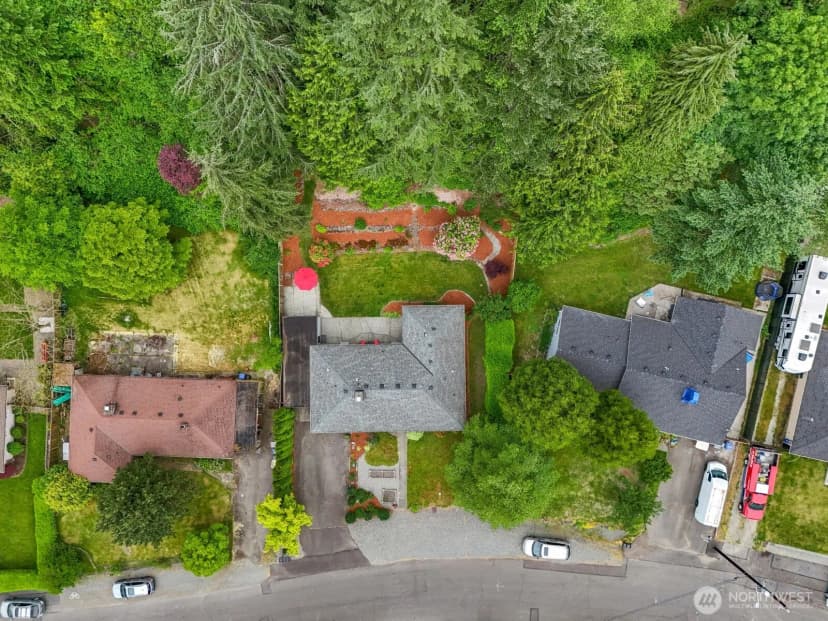 Property photo for 16915 22nd Avenue Sw, Burien photo 30