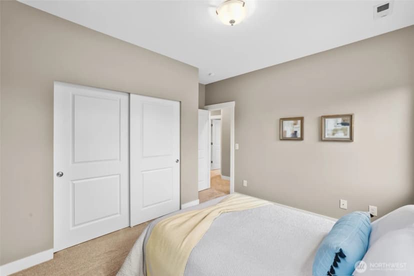 Property photo for 1601 Ne Falls Drive, Issaquah photo 31