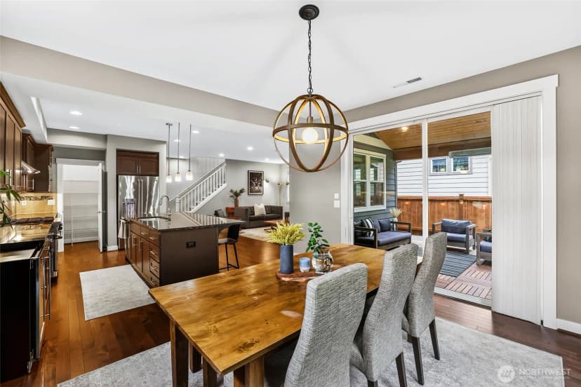 Property photo for 1601 Ne Falls Drive, Issaquah photo 10