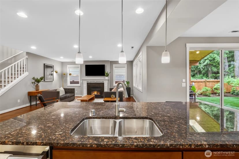 Property photo for 1601 Ne Falls Drive, Issaquah photo 18