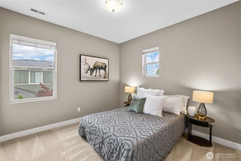 Property photo for 1601 Ne Falls Drive, Issaquah photo 32