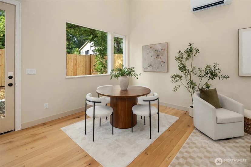 Property photo for 11739 40th Avenue Ne #c, Seattle photo 11