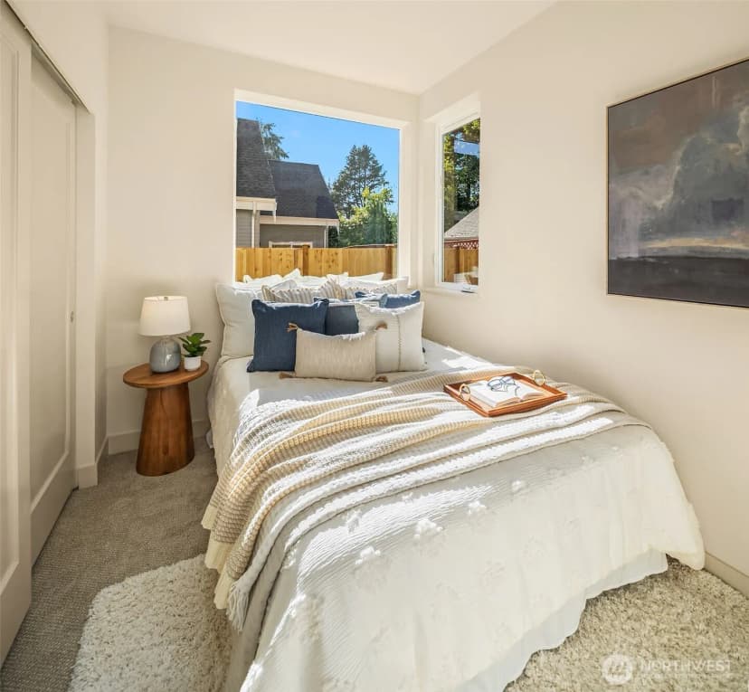 Property photo for 11739 40th Avenue Ne #c, Seattle photo 15