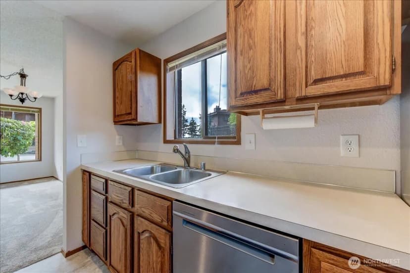 Property photo for 8106 53rd Avenue W #a, Mukilteo photo 9