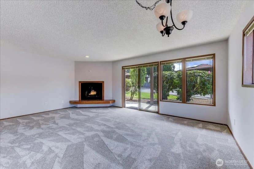 Property photo for 8106 53rd Avenue W #a, Mukilteo photo 4