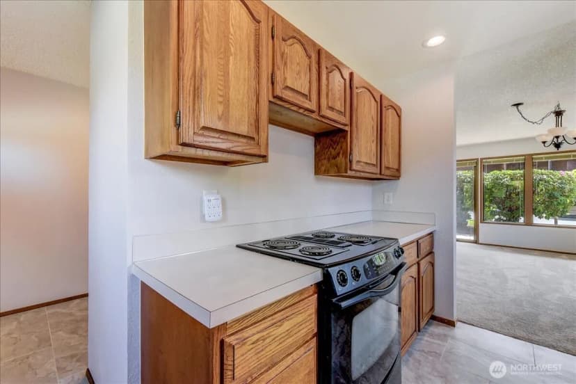 Property photo for 8106 53rd Avenue W #a, Mukilteo photo 10