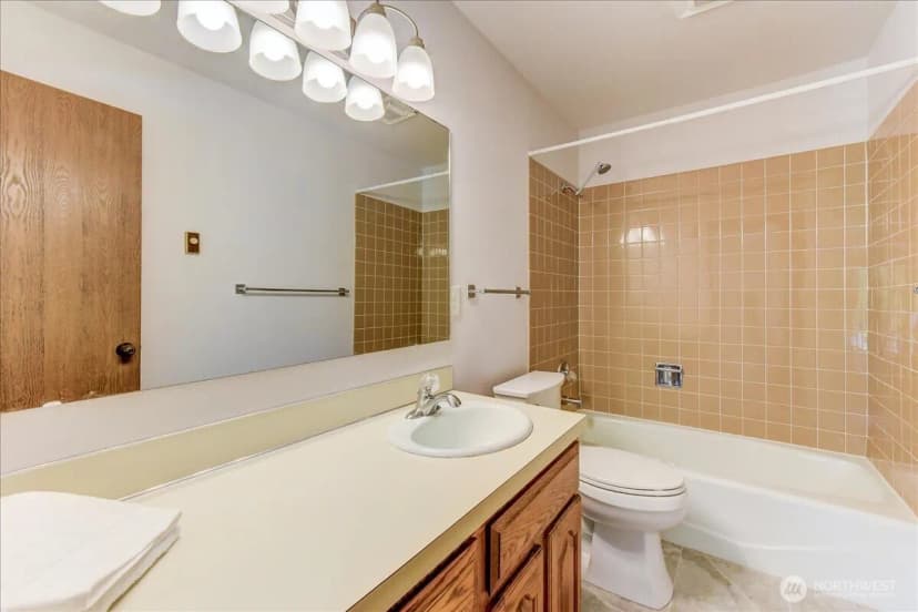 Property photo for 8106 53rd Avenue W #a, Mukilteo photo 14