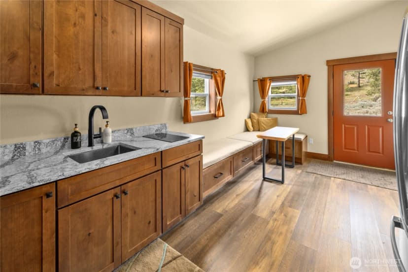 Property photo for 6750 Secret Canyon Road, Ellensburg photo 13