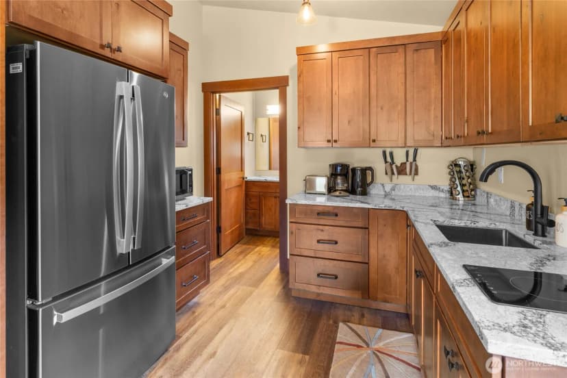 Property photo for 6750 Secret Canyon Road, Ellensburg photo 11