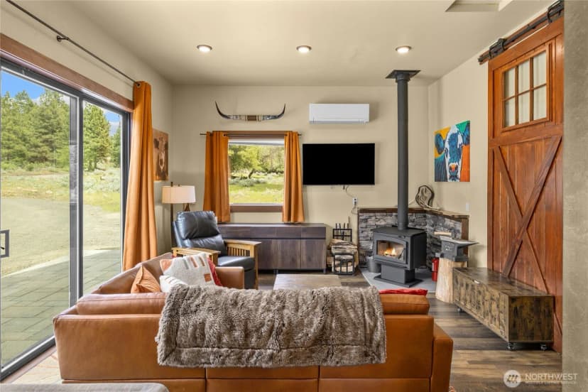 Property photo for 6750 Secret Canyon Road, Ellensburg photo 15