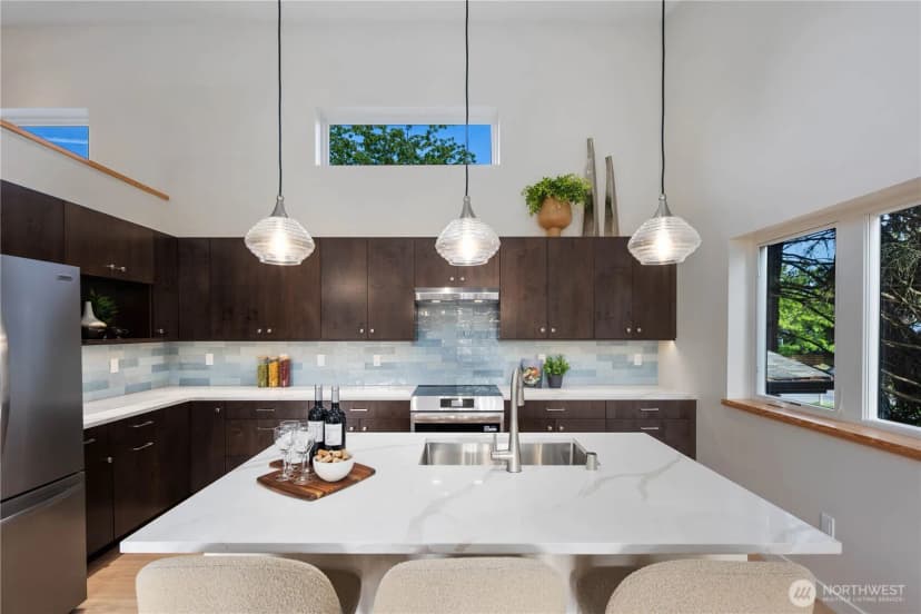 Property photo for 8625 30th Avenue Sw, Seattle photo 15