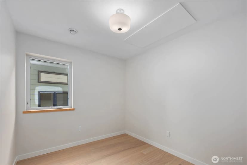 Property photo for 8625 30th Avenue Sw, Seattle photo 24