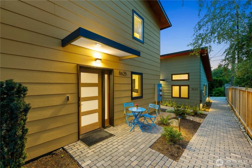 Property photo for 8625 30th Avenue Sw, Seattle