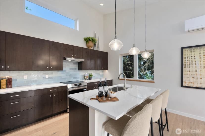 Property photo for 8625 30th Avenue Sw, Seattle photo 14