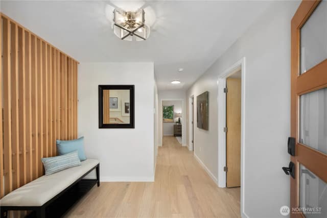 Property photo for 8625 30th Avenue Sw, Seattle photo 3