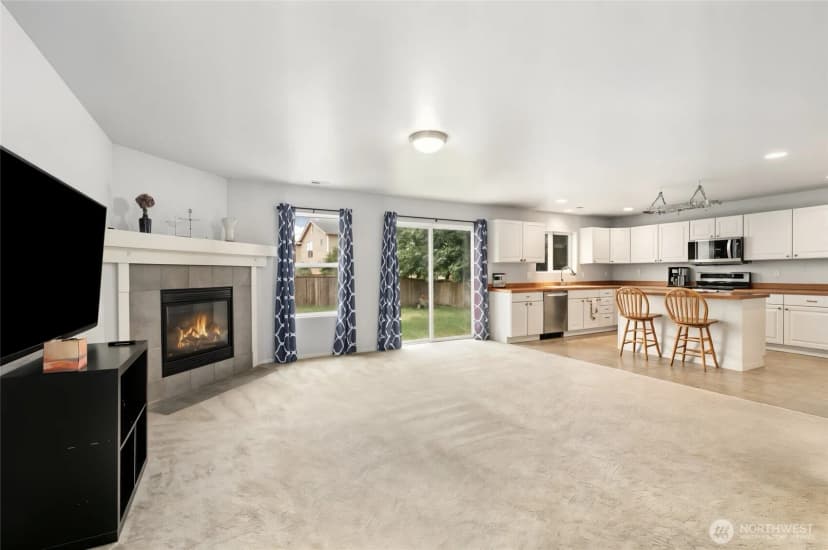 Property photo for 18412 95th Avenue Ct E, Puyallup photo 6
