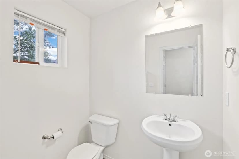Property photo for 18412 95th Avenue Ct E, Puyallup photo 13