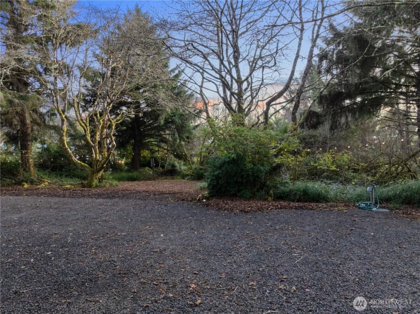 Property photo for 337 Mast Ave Nw, Ocean Shores photo 7