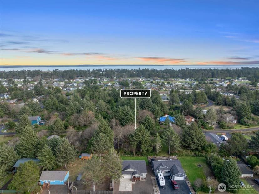 Property photo for 337 Mast Ave Nw, Ocean Shores photo 11