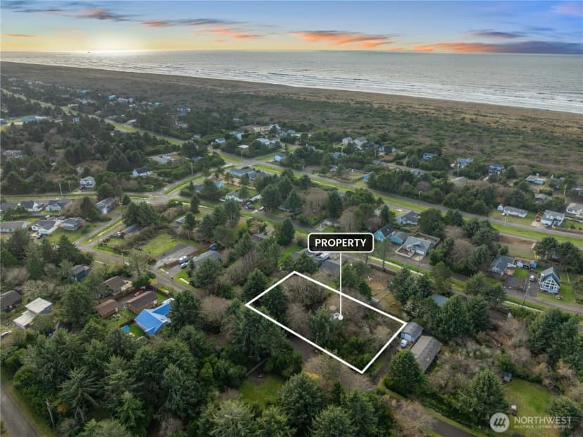 Property photo for 337 Mast Ave Nw, Ocean Shores photo 10