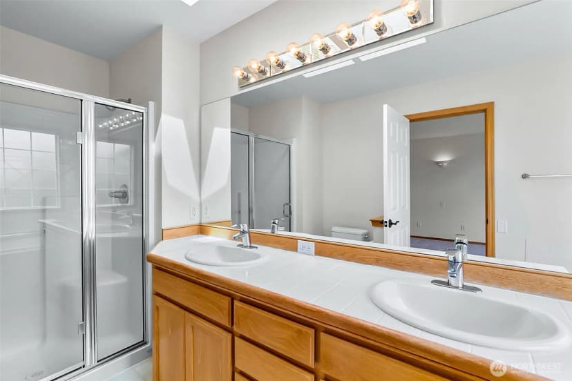 Property photo for 18410 11th Drive Se, Bothell photo 21