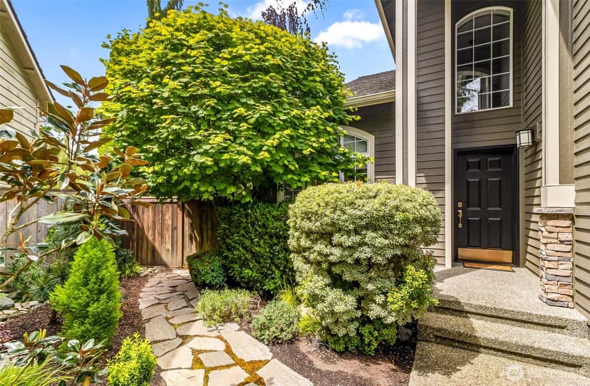 Property photo for 18410 11th Drive Se, Bothell photo 2