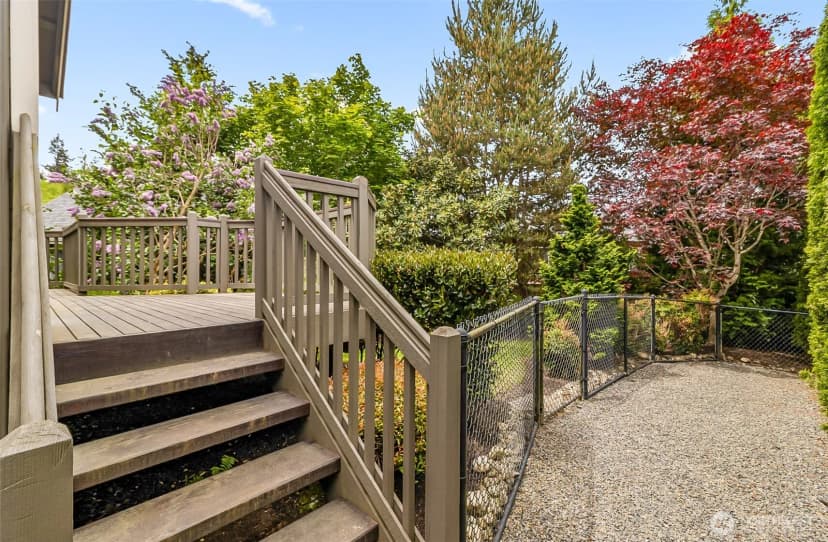 Property photo for 18410 11th Drive Se, Bothell photo 27