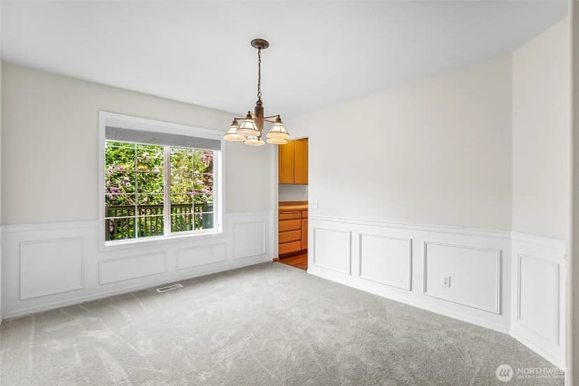 Property photo for 18410 11th Drive Se, Bothell photo 5