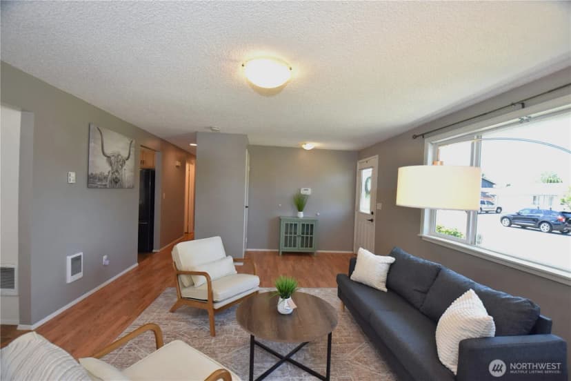 Property photo for 1014 S 21st Street, Mount Vernon photo 9