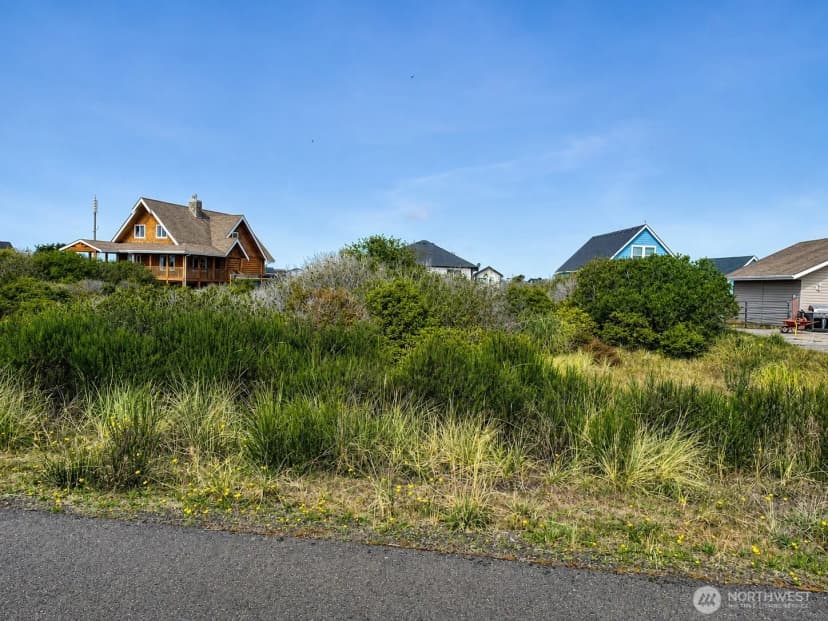 Property photo for 420 S Bel Air Loop Sw, Ocean Shores