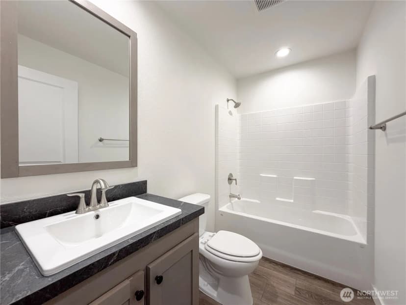Property photo for 411 N 5th Street, Toledo photo 12