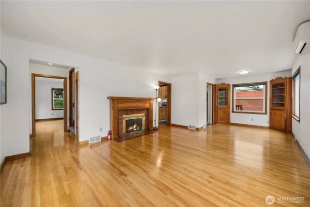 Property photo for 751 120th Street S, Tacoma photo 5