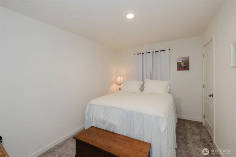 Property photo for 540 E Lakeshore Drive E, Shelton photo 21