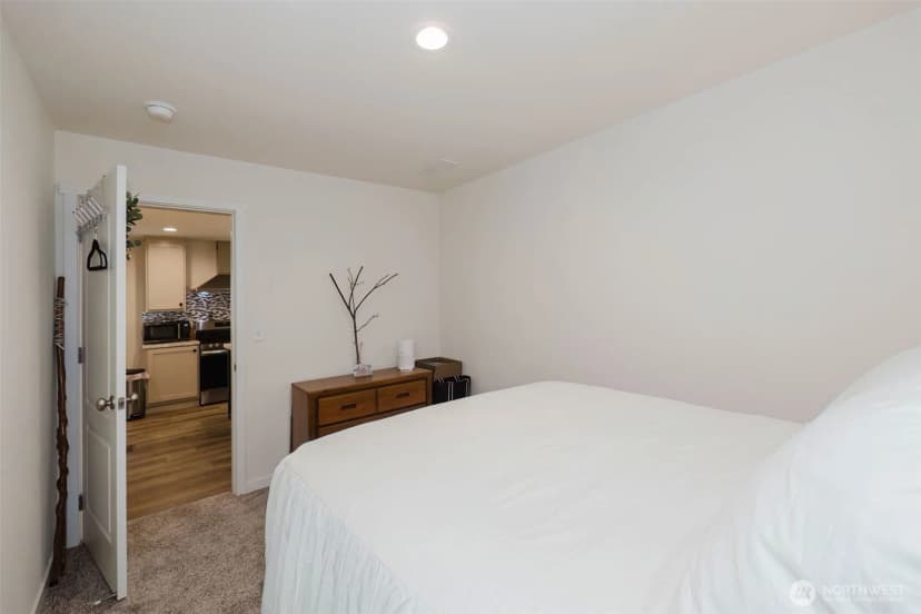 Property photo for 540 E Lakeshore Drive E, Shelton photo 22