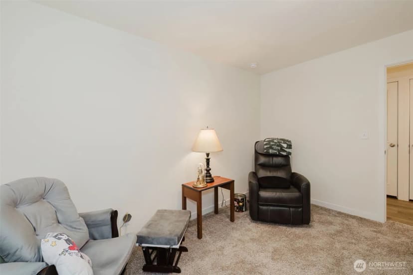 Property photo for 540 E Lakeshore Drive E, Shelton photo 18
