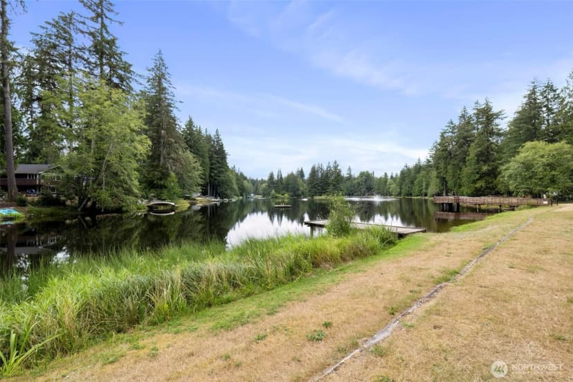 Property photo for 540 E Lakeshore Drive E, Shelton photo 31