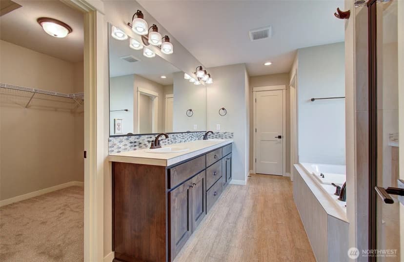 Property photo for 2307 E 6th Street, La Center photo 29