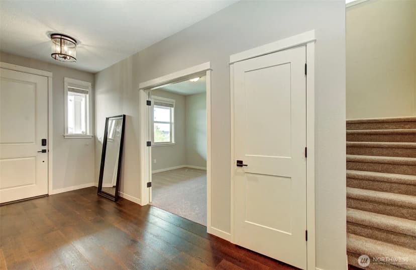 Property photo for 2307 E 6th Street, La Center photo 8