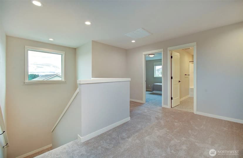 Property photo for 2307 E 6th Street, La Center photo 18