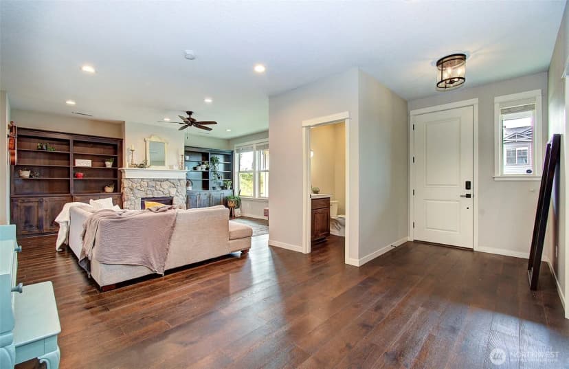 Property photo for 2307 E 6th Street, La Center photo 7