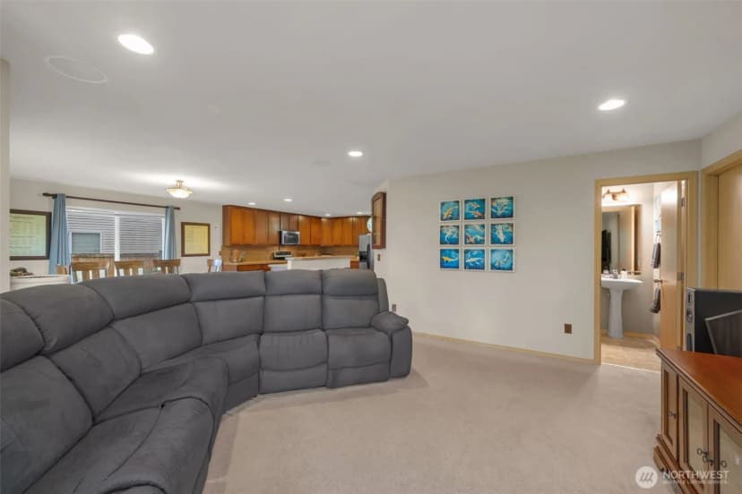 Property photo for 20489 Rustic View Rd Se, Monroe photo 17