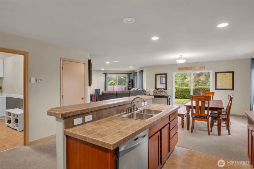 Property photo for 20489 Rustic View Rd Se, Monroe photo 11